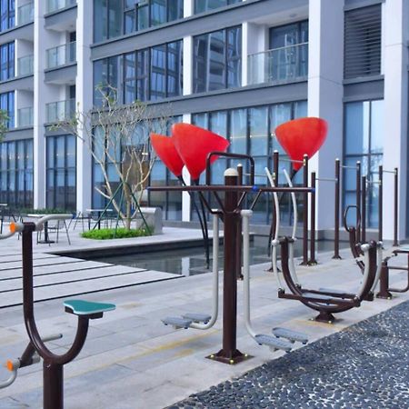 Luxury Apartment In Vinhomes Metropolis 河内 外观 照片