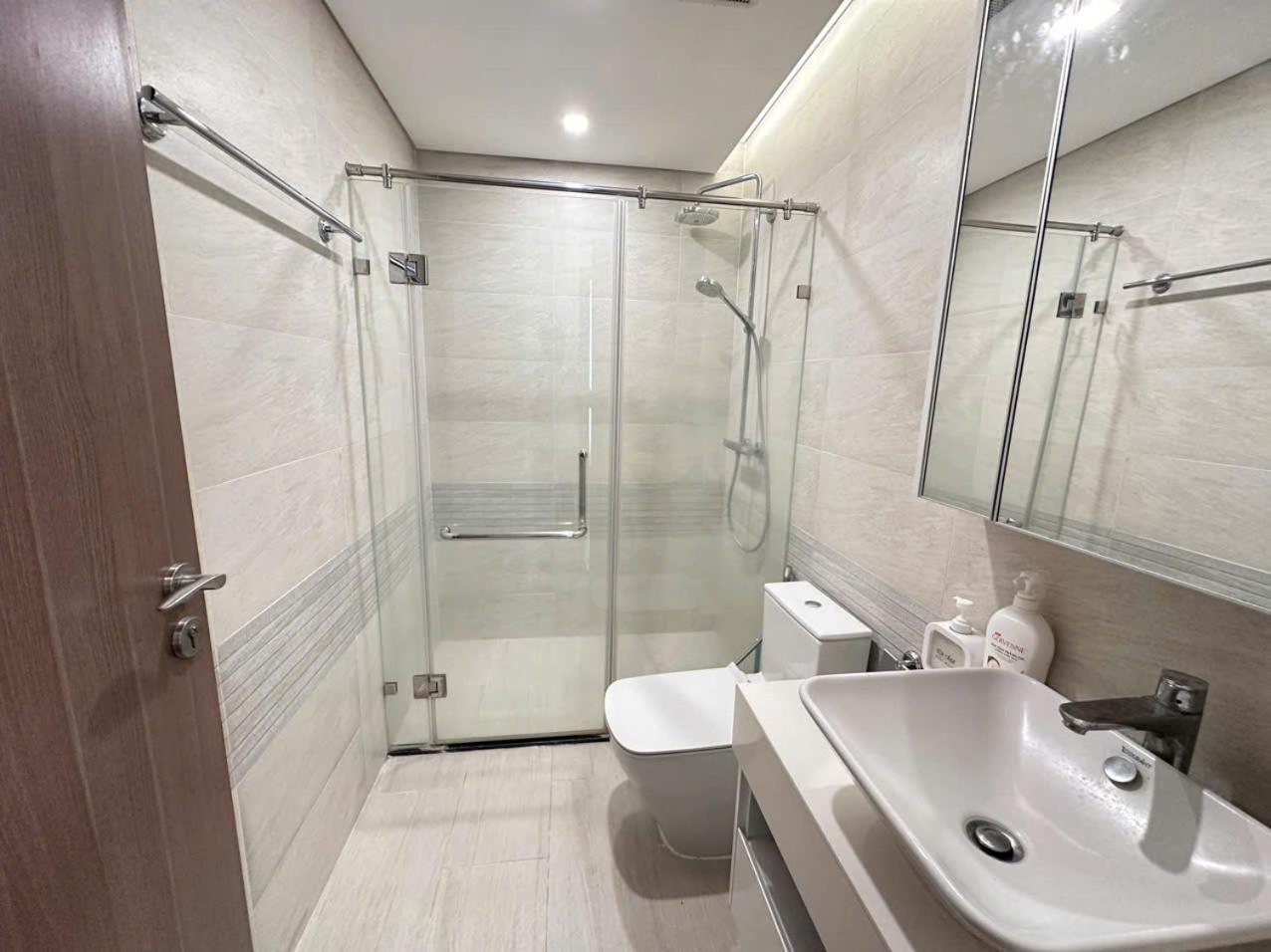 Luxury Apartment In Vinhomes Metropolis 河内 外观 照片