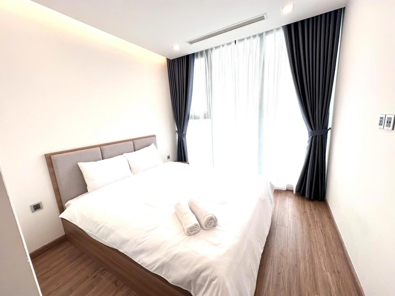 Luxury Apartment In Vinhomes Metropolis 河内 外观 照片