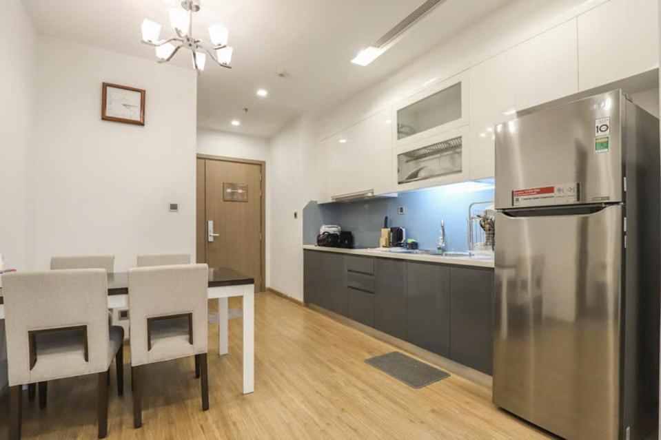 Luxury Apartment In Vinhomes Metropolis 河内 外观 照片