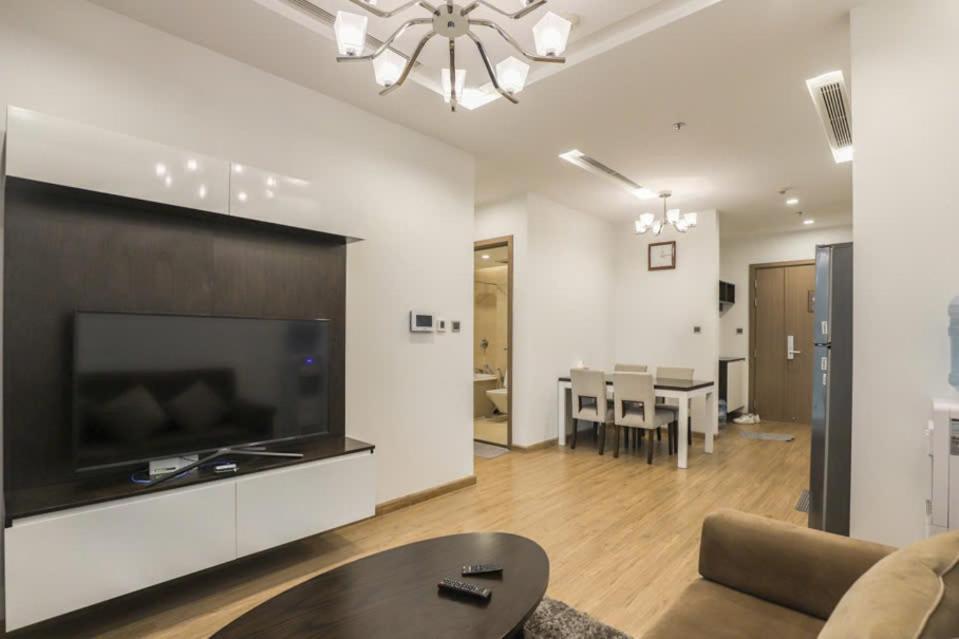 Luxury Apartment In Vinhomes Metropolis 河内 外观 照片