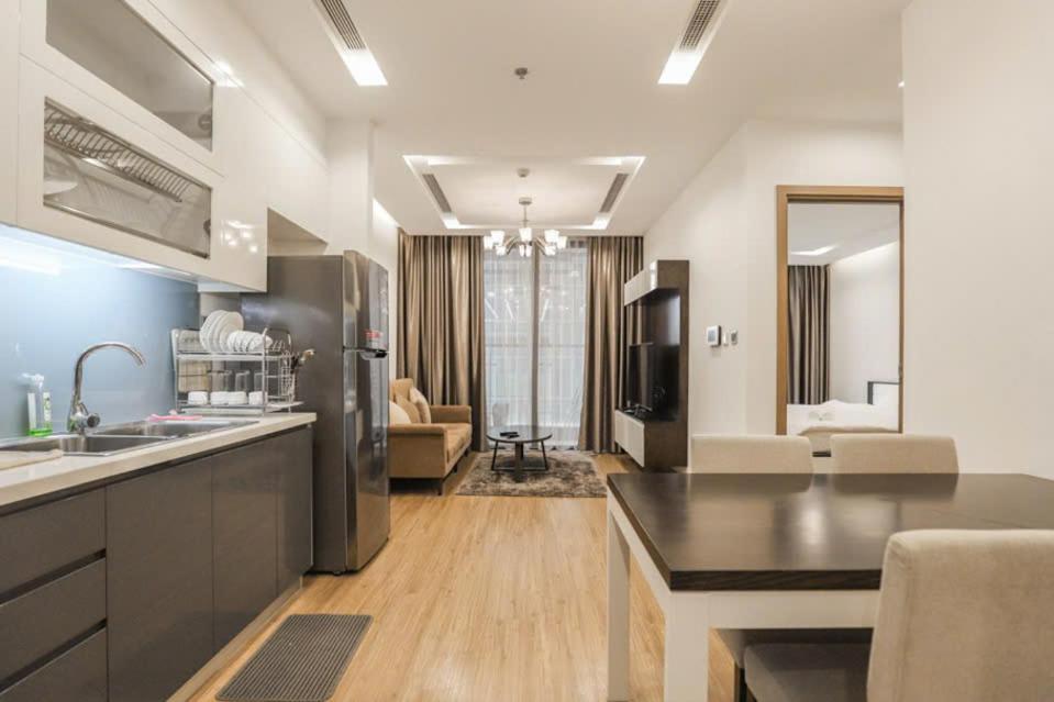 Luxury Apartment In Vinhomes Metropolis 河内 外观 照片